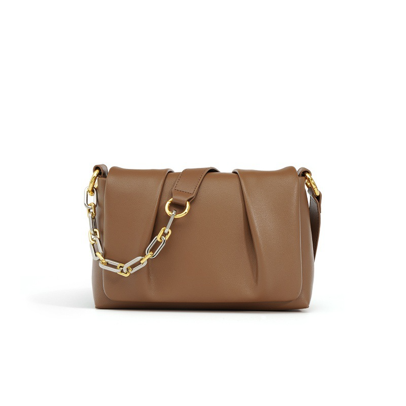 Elegant Shoulder Bag with Chain Strap