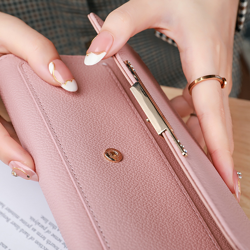 Classic Tri - Fold Ladies ' Wallet