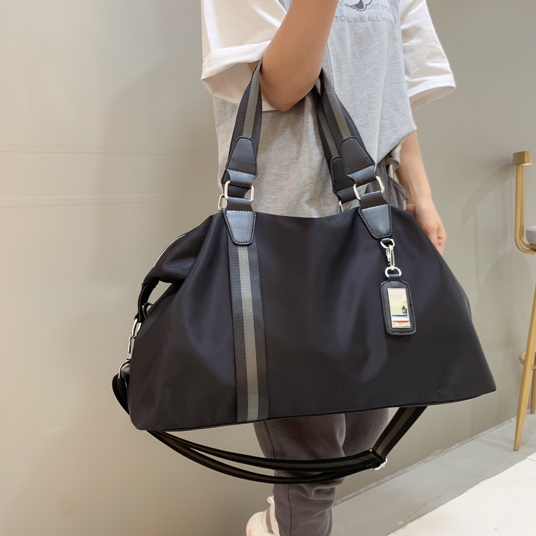 Portable Travel Bag with Large Capacity