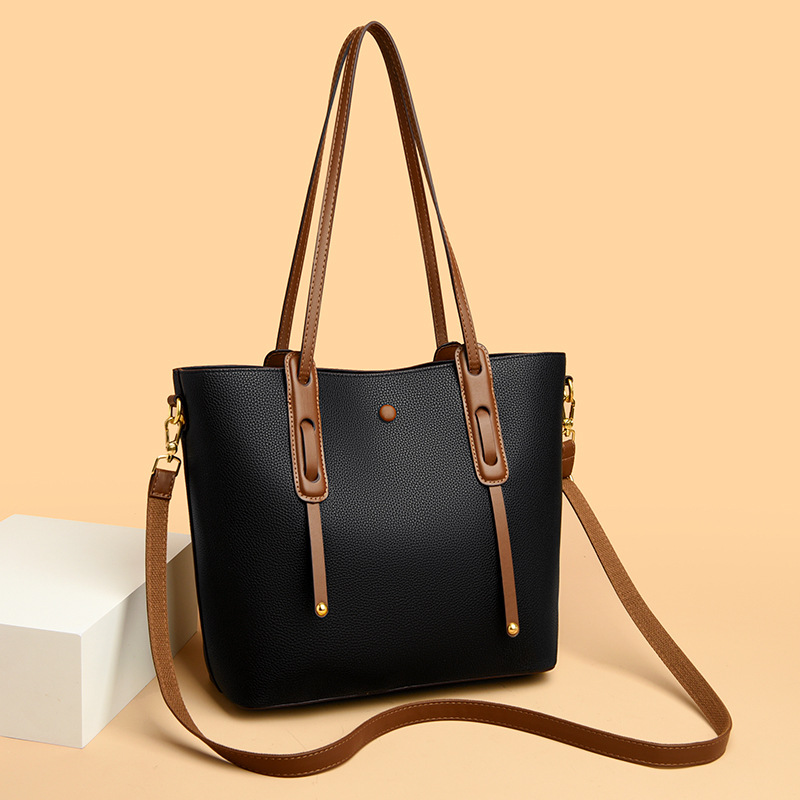 Simple Shoulder Bag with Large Capacity