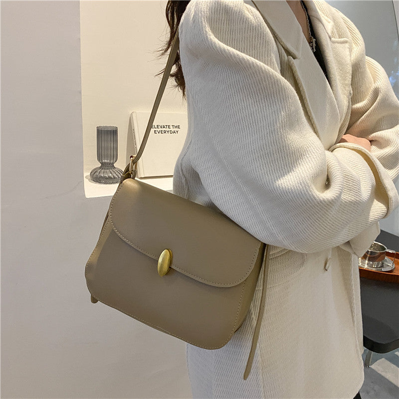 Retro Leisure Shoulder Bag