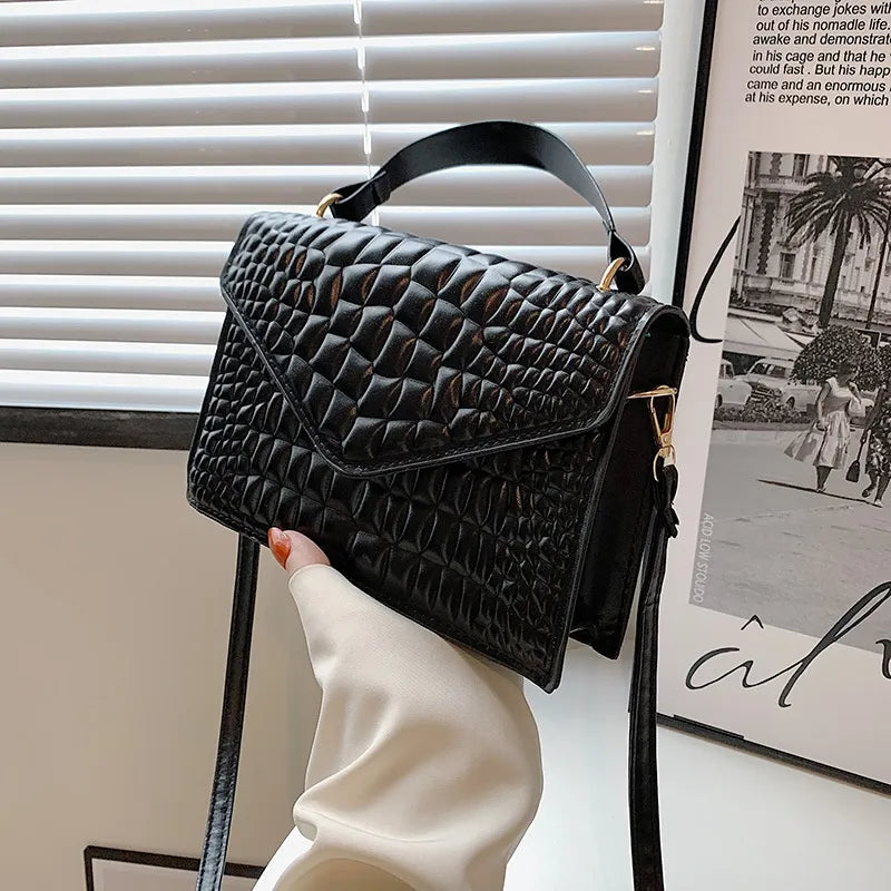 Chic and Timeless Leather Handbag