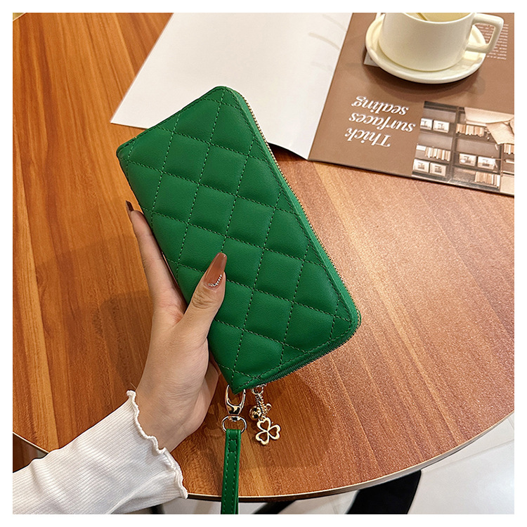 Modern Long Wallet in a Diamond Design