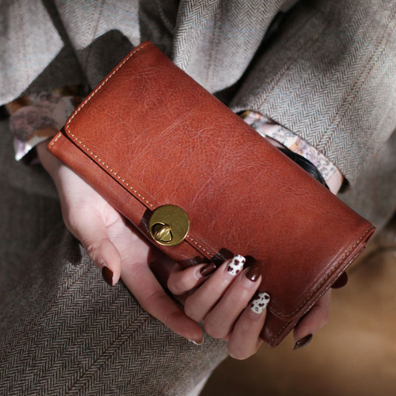 Women 's Leather Wallet with Press Stud Fastening