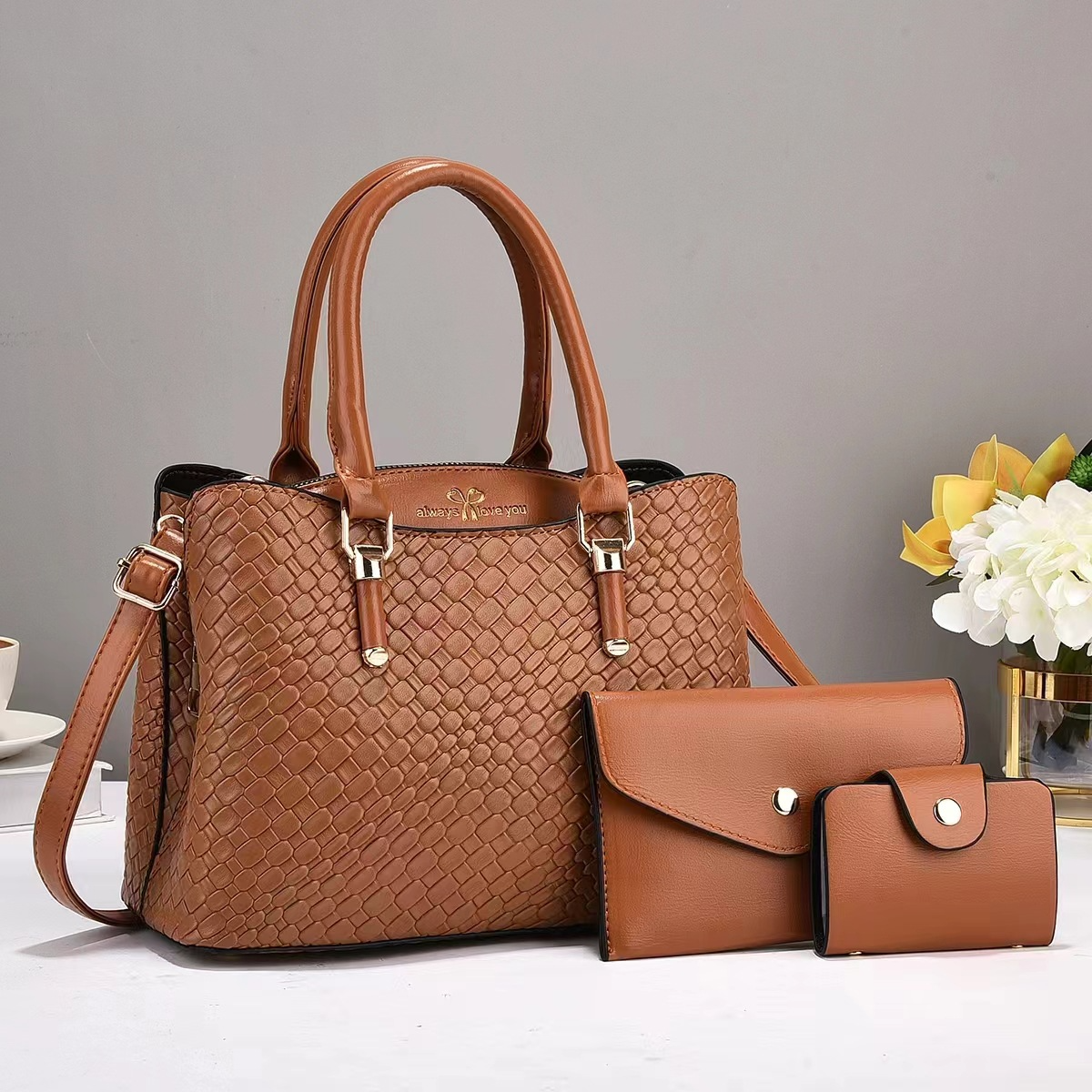 Three - Piece Handbag Set in Woven Style