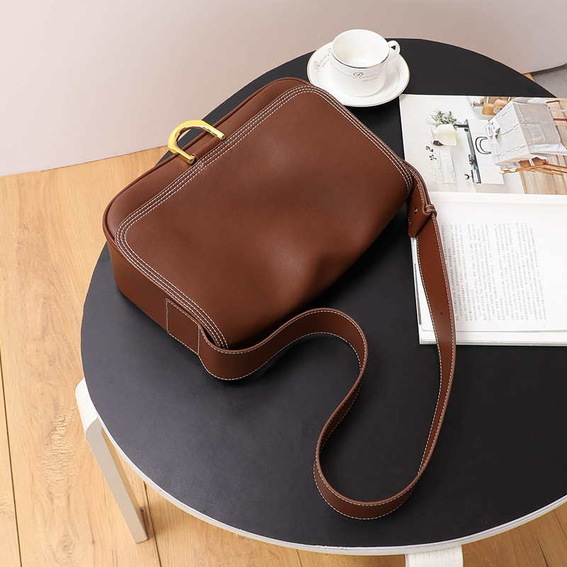 Elegant Messenger Bag for Women