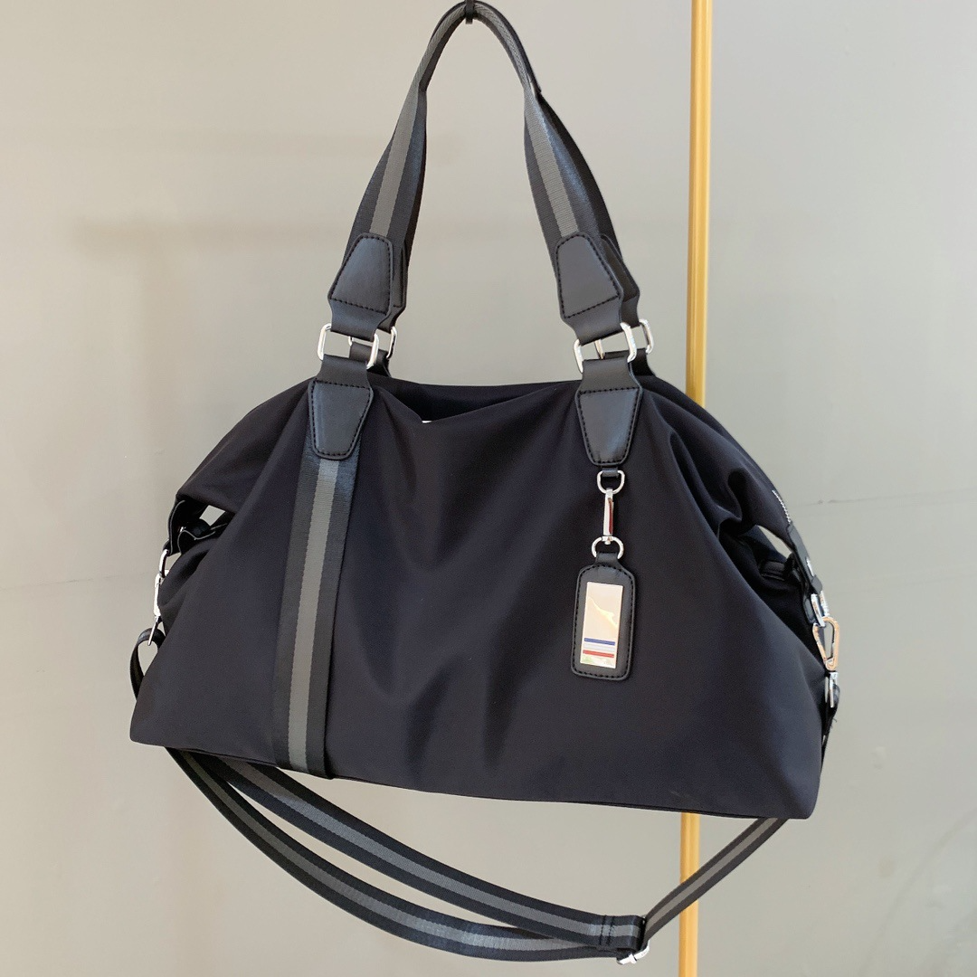 Portable Travel Bag with Large Capacity