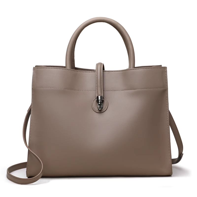 Elegant Everyday Leather Bag with Style