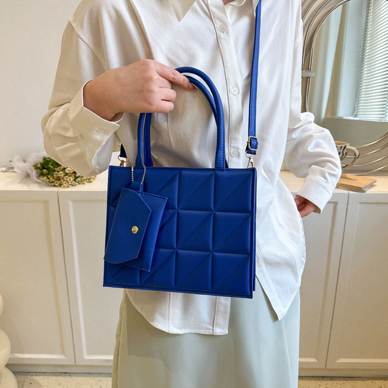 Elegant Shoulder Bag with Small Wallet