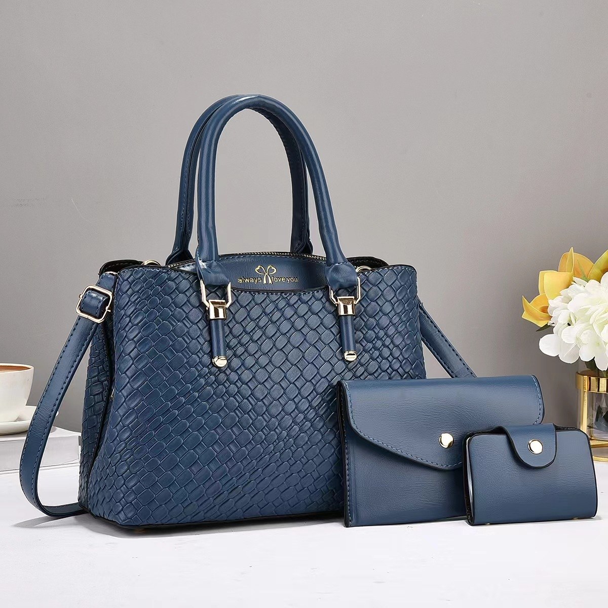 Three - Piece Handbag Set in Woven Style