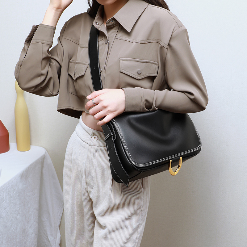 Elegant Messenger Bag for Women