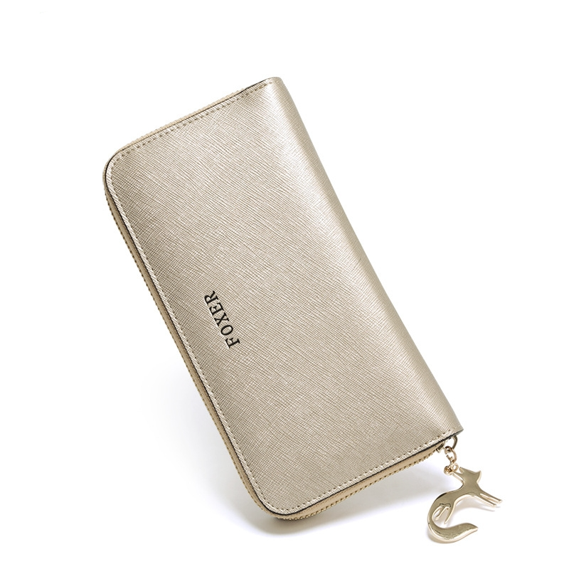 Elegant Ladies ' Coin Purse with Several Card Compartments