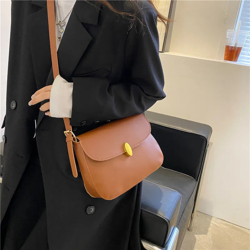 Retro Leisure Shoulder Bag