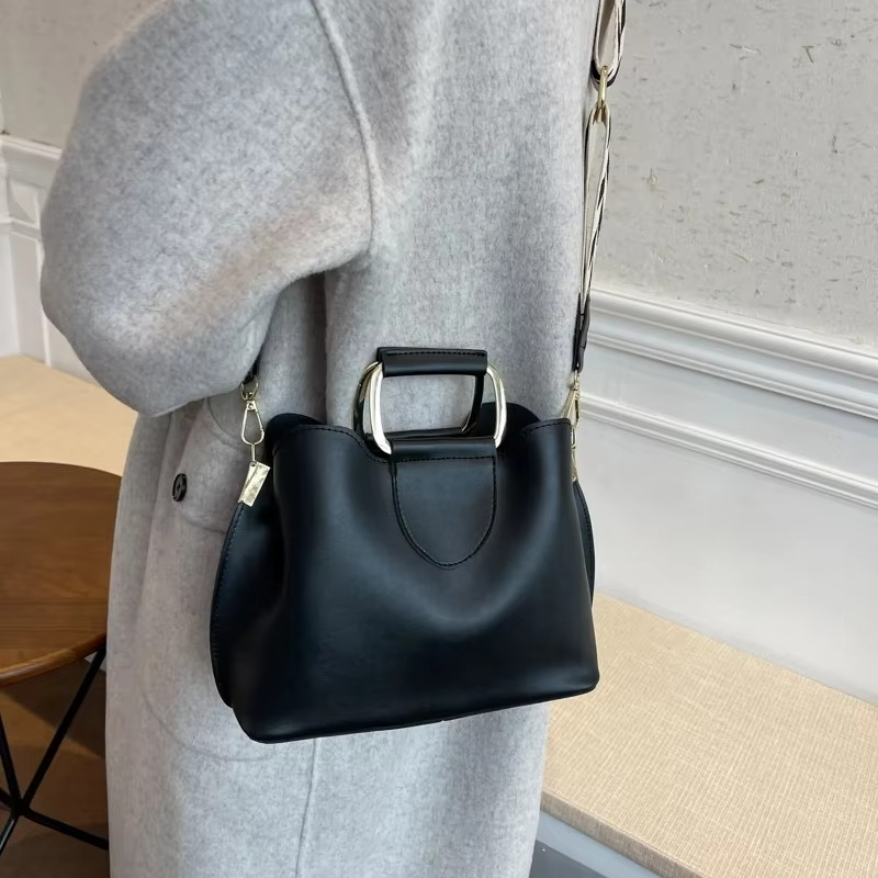 Versatile Crossbody Bucket Bag