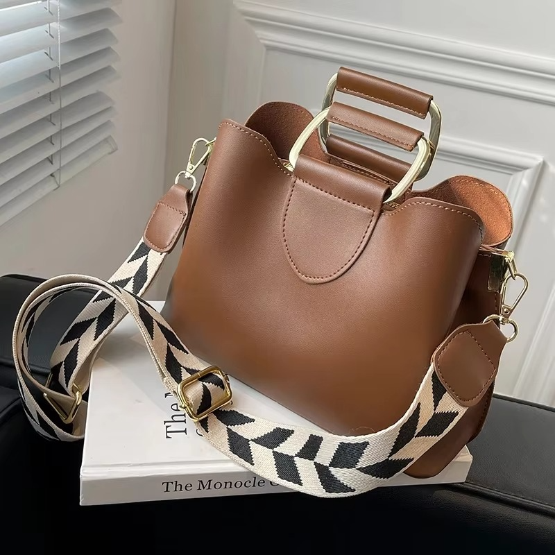 Versatile Crossbody Bucket Bag