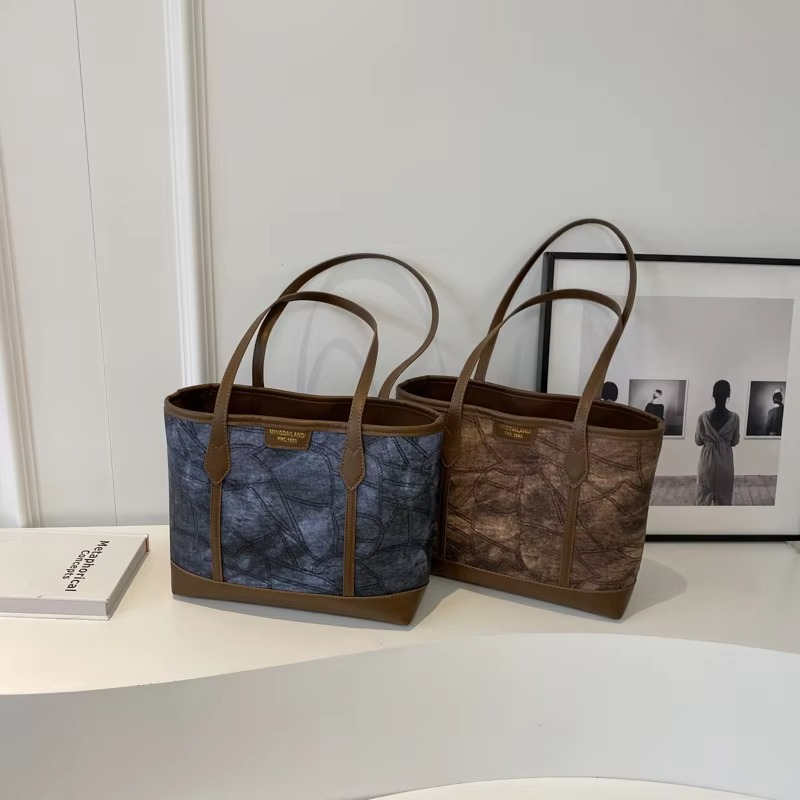 Elegant Large Tote Bag for Women