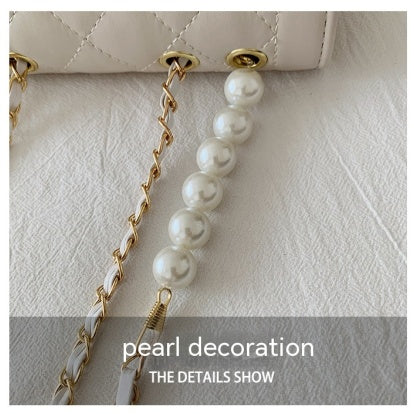 Diamond Chain Bag - Glamour Meets Style