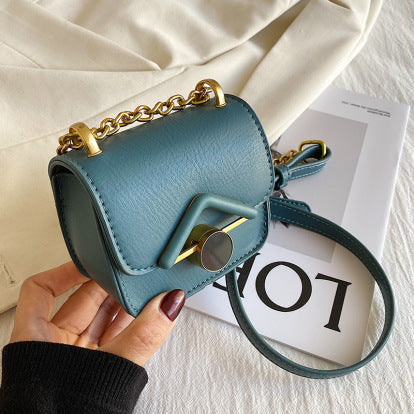 Elegant Retro Shoulder Bag