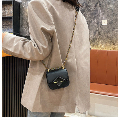Elegant Retro Shoulder Bag
