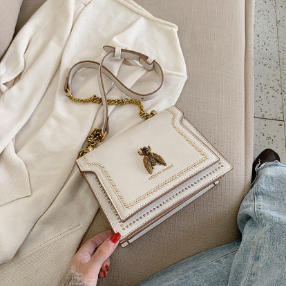Retrovibe Bag - Stylish Companion with Summer Flair