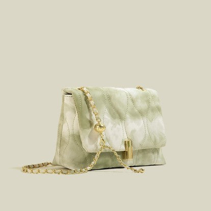 Elegant Shoulder Bag with Chain Strap - Style Meets Function