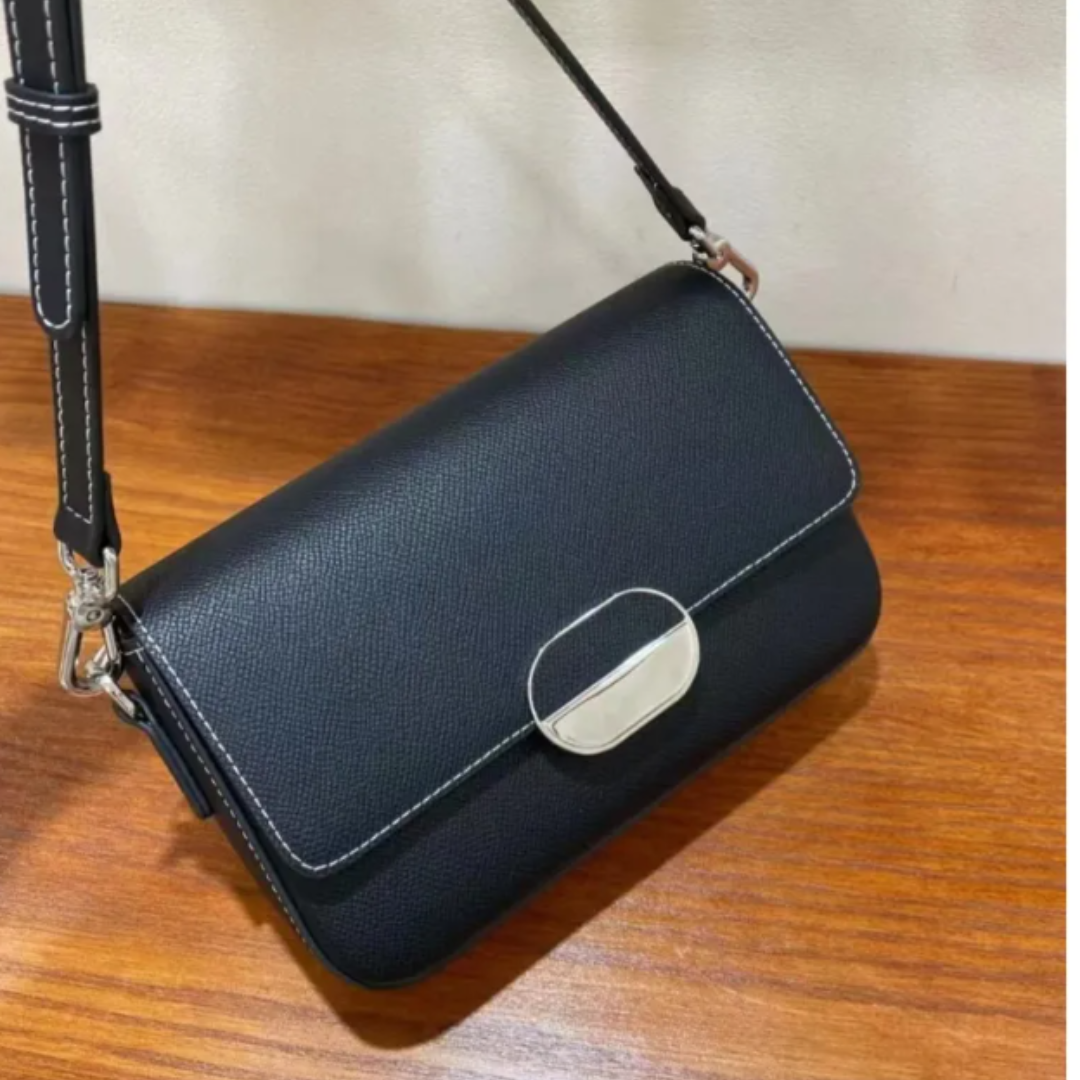 Women 's Shoulder Bag Made From Cowhide