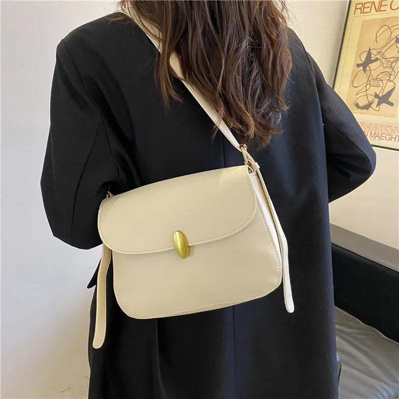 Retro Leisure Shoulder Bag