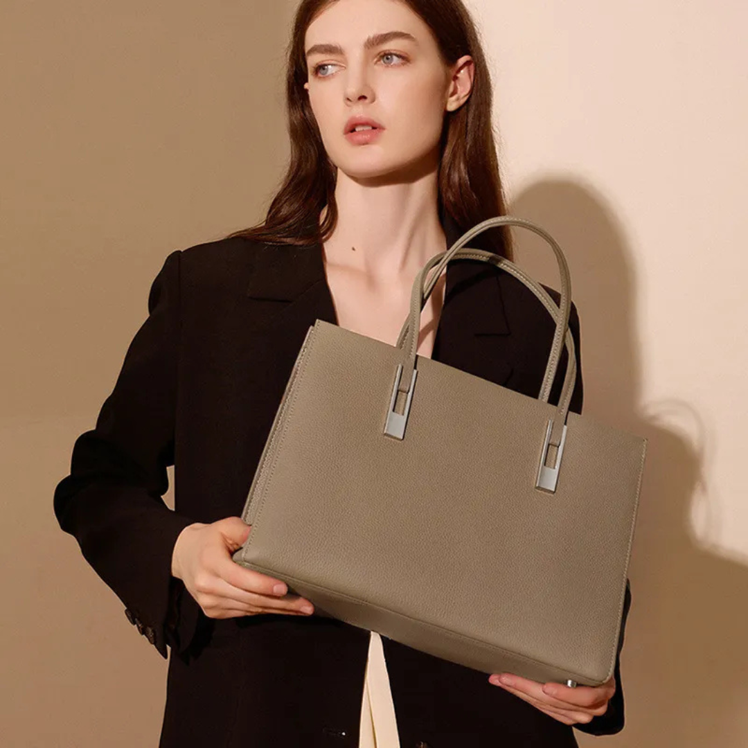 Elegant Leather Tote Bag with Large Capacity