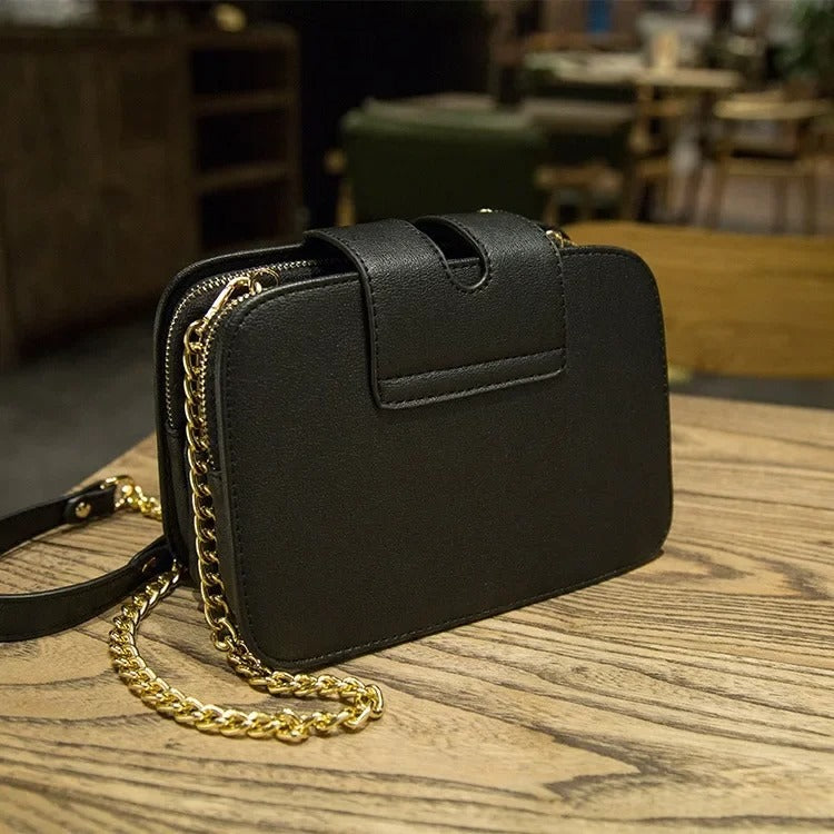 Women 's Shoulder Bag with Chain Strap