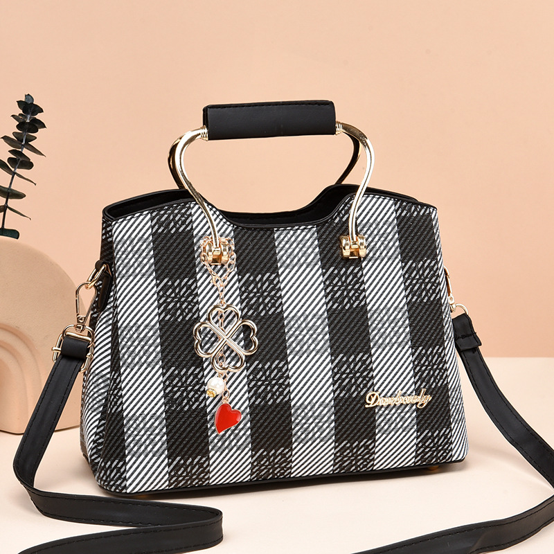 Wearable Handbag with Popular Western Style