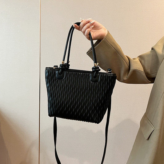 Simple Women 's Shoulder Bag with a Modern Design