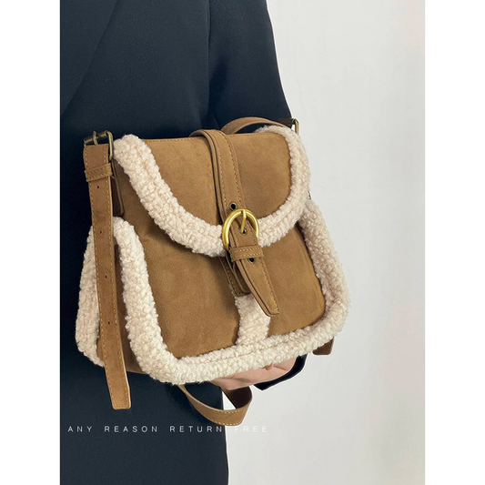 Cosy Chic Woollen Bag - Your Trendy and Warm Companion