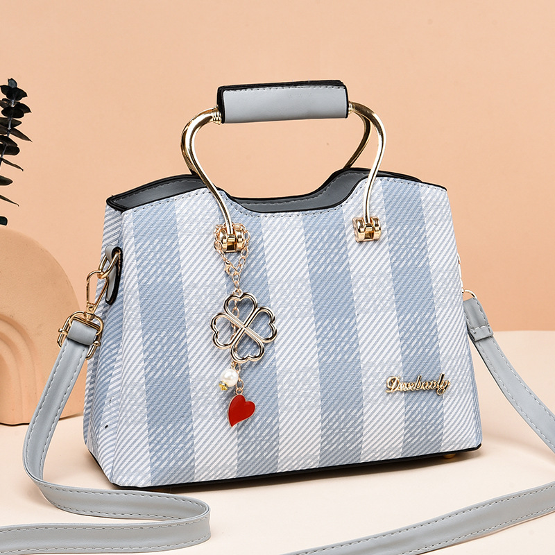 Wearable Handbag with Popular Western Style