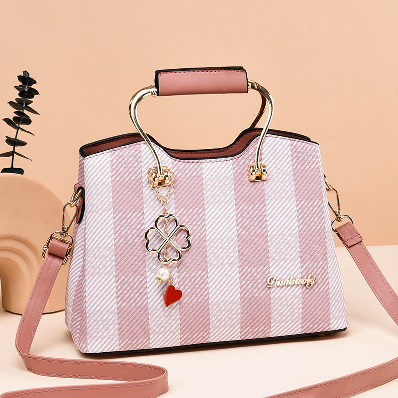 Wearable Handbag with Popular Western Style