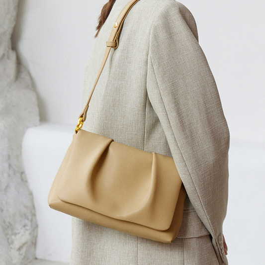 Elegant Shoulder Bag with Chain Strap