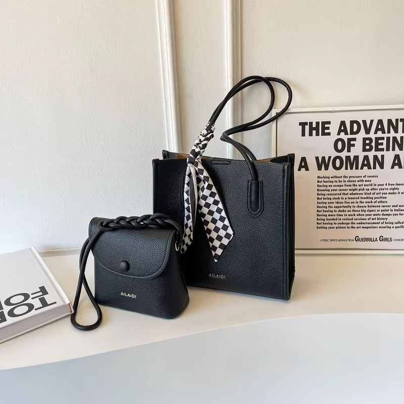 Versatile Large Capacity Fashion Bag