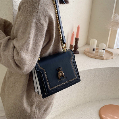 Retrovibe Bag - Stylish Companion with Summer Flair