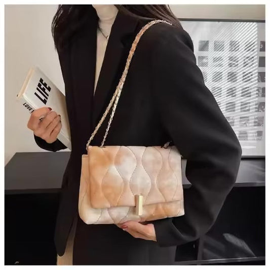 Elegant Shoulder Bag with Chain Strap - Style Meets Function