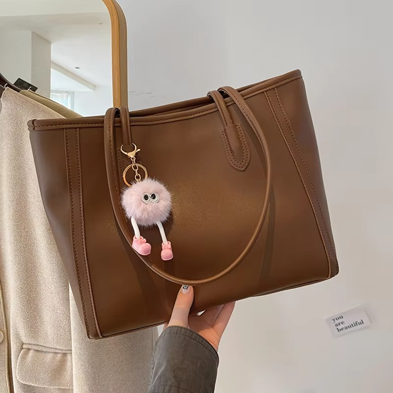 Stylish Shoulder Bag with Large Capacity