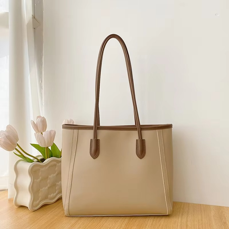 Stylish Shoulder Bag with Large Capacity