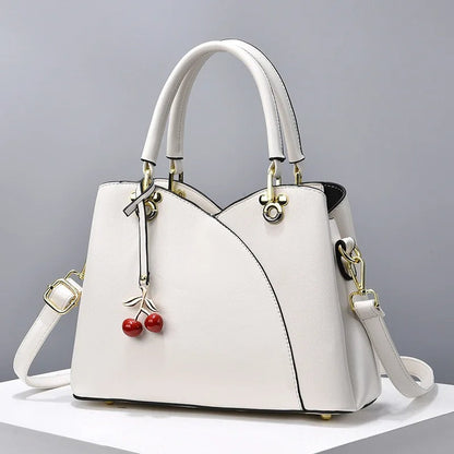 Elegant Shoulder Bag for Everyday Use