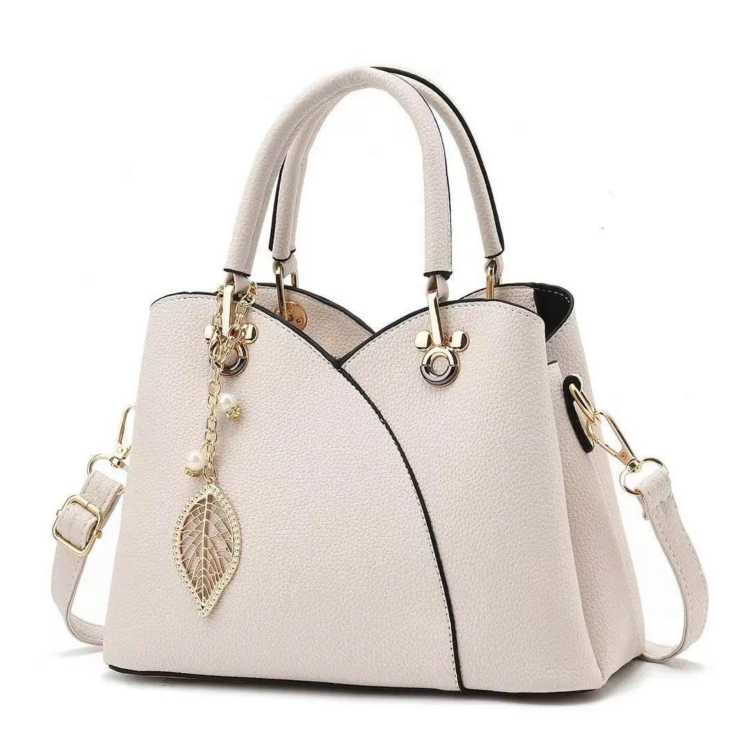 Elegant Shoulder Bag for Everyday Use