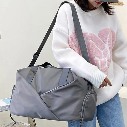 Travel and Sports Bag with Wet / Dry Separation