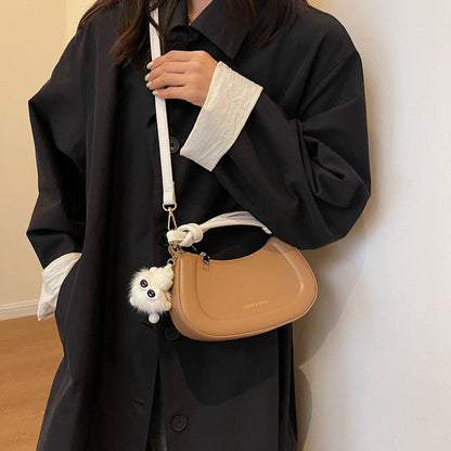 Versatile Crossbody Bag for Everyday Use