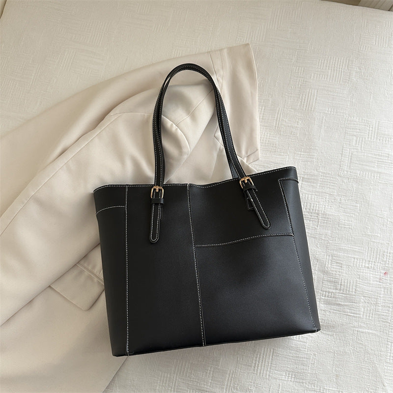 Practical Handbag for Everyday Use