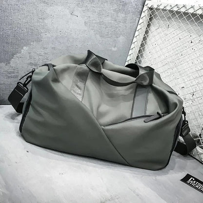 Travel and Sports Bag with Wet / Dry Separation